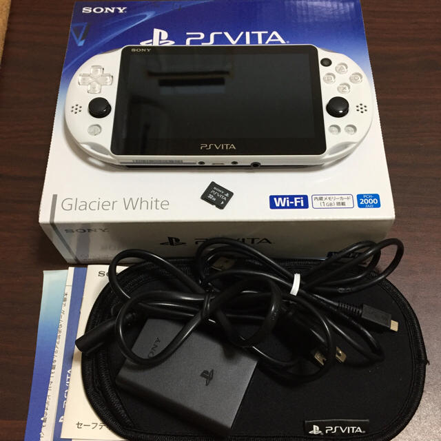 メモリーカードセット!PS VITA グレイシャーホワイト | フリマアプリ ラクマ