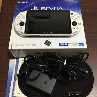 プレイステーションヴィータ(PlayStation Vita)のメモリーカードセット！PS VITA グレイシャーホワイト(携帯用ゲーム機本体)