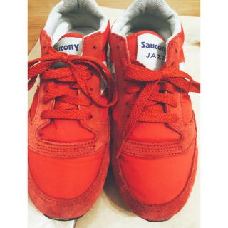 サッカニー(SAUCONY)のmikinko様 sauconyサッカニースニーカー赤×グレー(スニーカー)