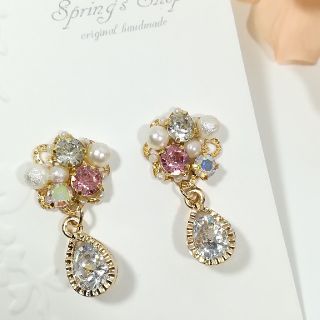 handmade✳ジルコニアのゆれるピンクビジュー(ピアス)