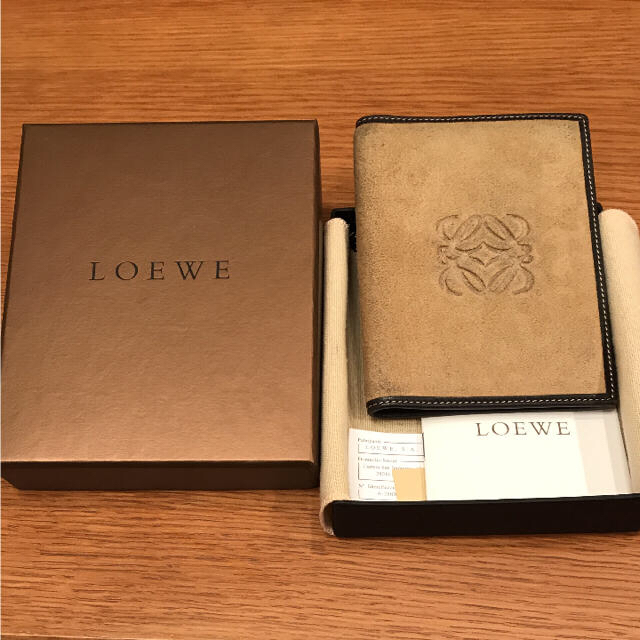 LOEWE(ロエベ)のロエベ 手帳ケース レディースのファッション小物(その他)の商品写真