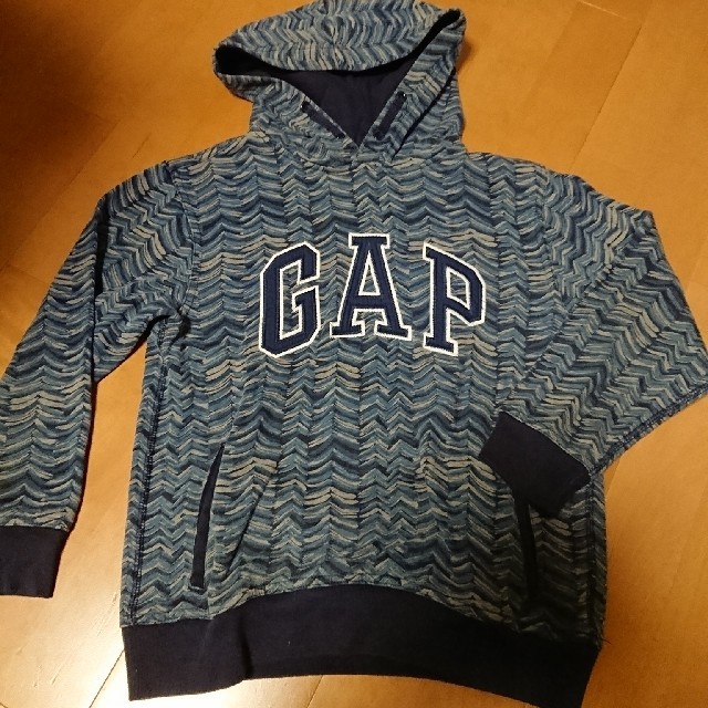 GAP(ギャップ)のＧＡＰ スウェットパーカー 130 140 キッズ/ベビー/マタニティのキッズ服男の子用(90cm~)(カーディガン)の商品写真