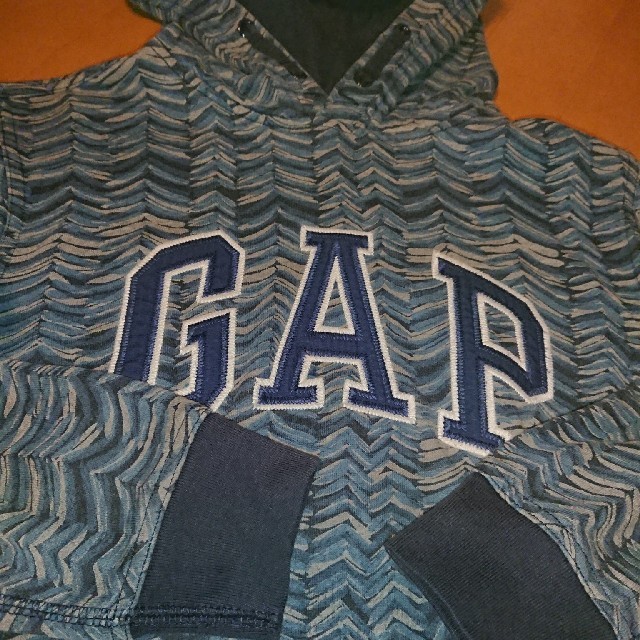 GAP(ギャップ)のＧＡＰ スウェットパーカー 130 140 キッズ/ベビー/マタニティのキッズ服男の子用(90cm~)(カーディガン)の商品写真