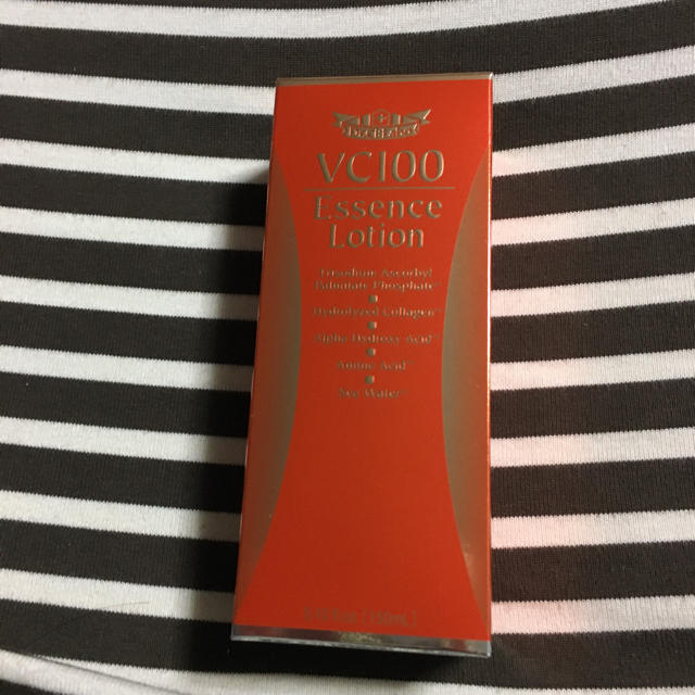 Dr.Ci Labo(ドクターシーラボ)の【新品、届きたて】ドクターシーラボ VC100エッセンスローション 150ml コスメ/美容のスキンケア/基礎化粧品(化粧水/ローション)の商品写真