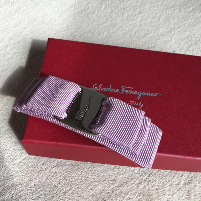 Salvatore Ferragamo(サルヴァトーレフェラガモ)の正規品♡フェラガモバレッタ レディースのヘアアクセサリー(バレッタ/ヘアクリップ)の商品写真