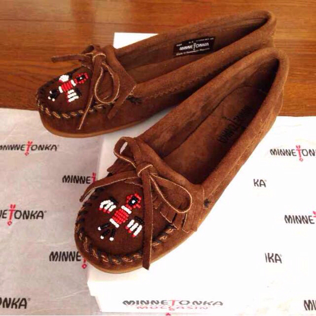 Minnetonka(ミネトンカ)の新品ミネトンカ85サンダーバードモカシン レディースの靴/シューズ(ローファー/革靴)の商品写真