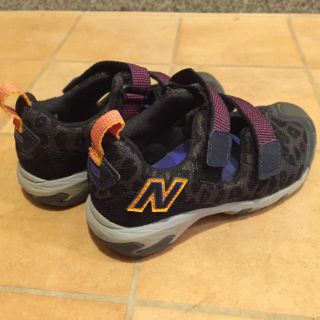 ニューバランス(New Balance)のnew balance 16.5 サンダル 週明け発送(サンダル)