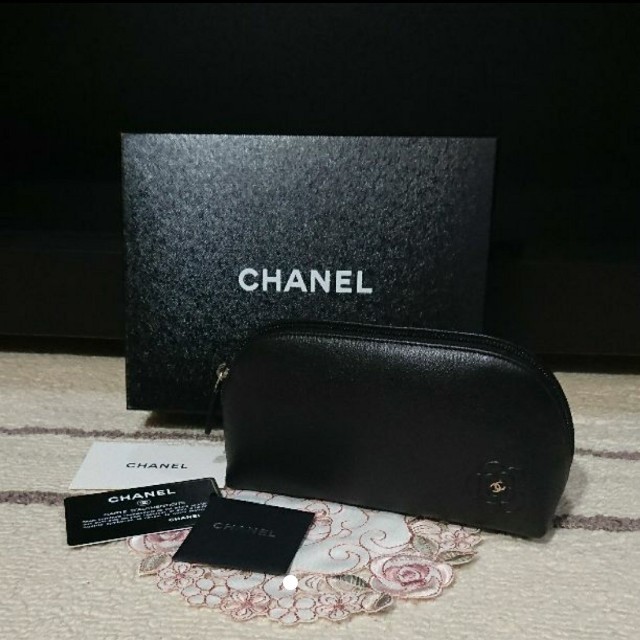 CHANEL(シャネル)の未使用☆シャネル☆CHANEL☆ポーチ レディースのファッション小物(ポーチ)の商品写真