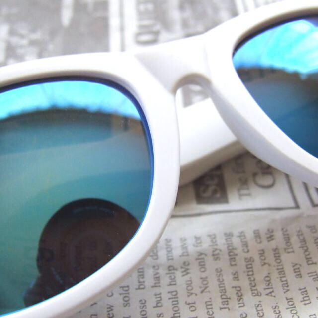 太縁ミラーサングラス/ホワイト＆ブルー レディースのファッション小物(サングラス/メガネ)の商品写真