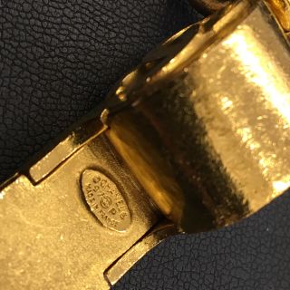 CHANEL 笛型ヴィンテージ キーホルダー