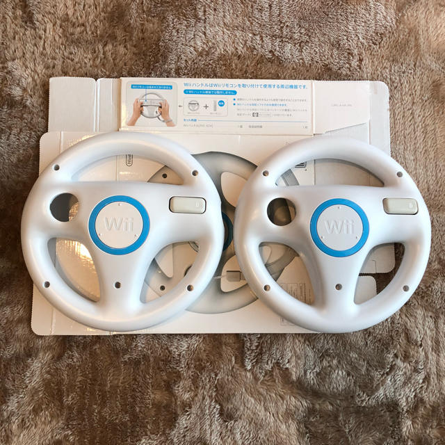 Wii(ウィー)のWii ハンドル 2個セット エンタメ/ホビーのゲームソフト/ゲーム機本体(その他)の商品写真