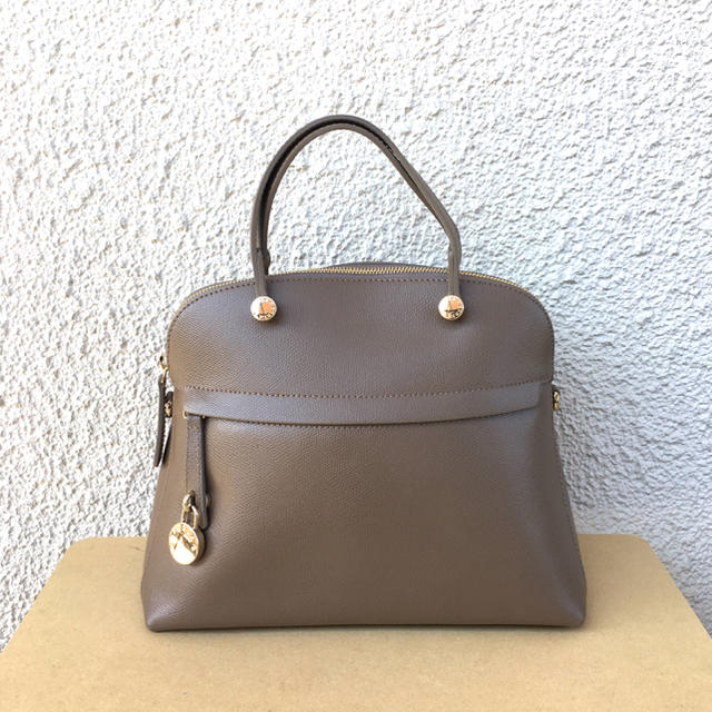 【美品】FURLA パイパー Ｓサイズ  カラーDAINO