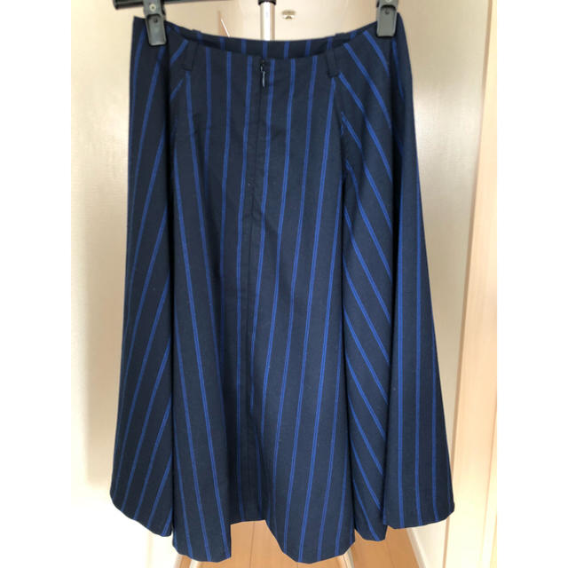 BLISS POINT(ブリスポイント)のBLISS POINT TRPUタックフレアスカート レディースのスカート(ひざ丈スカート)の商品写真