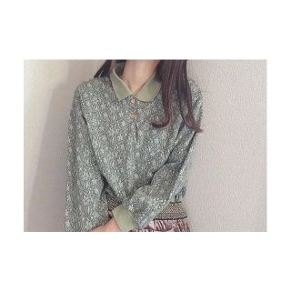 フラワー(flower)の古着屋 花柄 襟つき トップス(カットソー(長袖/七分))