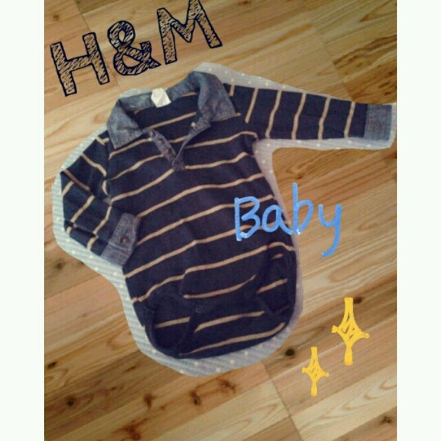 H&M(エイチアンドエム)のbabyﾎﾞｰﾀﾞｰﾎﾟﾛﾛﾝﾊﾟｰｽ♡ キッズ/ベビー/マタニティのベビー服(~85cm)(ロンパース)の商品写真