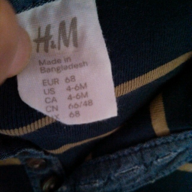 H&M(エイチアンドエム)のbabyﾎﾞｰﾀﾞｰﾎﾟﾛﾛﾝﾊﾟｰｽ♡ キッズ/ベビー/マタニティのベビー服(~85cm)(ロンパース)の商品写真
