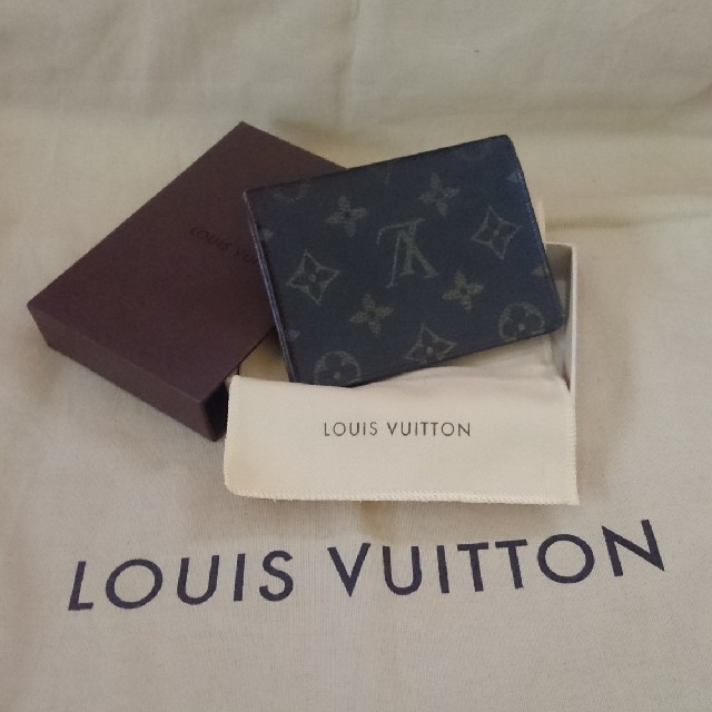 LOUIS VUITTON(ルイヴィトン)の✳️ヴィトン✳️ モノグラム定期入れ メンズのファッション小物(名刺入れ/定期入れ)の商品写真