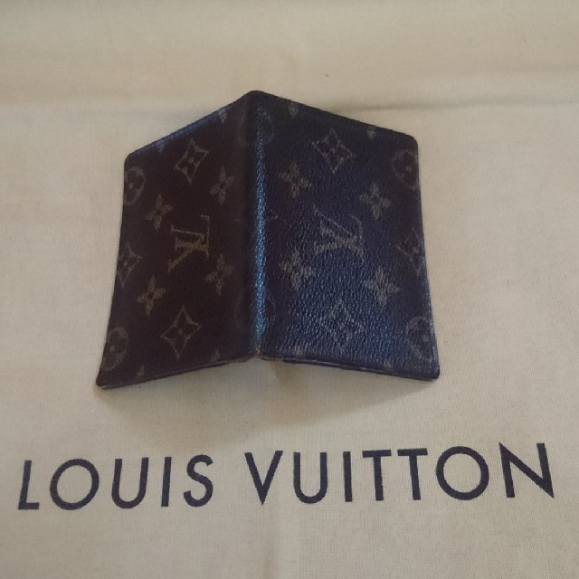 LOUIS VUITTON(ルイヴィトン)の✳️ヴィトン✳️ モノグラム定期入れ メンズのファッション小物(名刺入れ/定期入れ)の商品写真