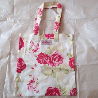 キャスキッドソン(Cath Kidston)の新品 タグ付 キャス・キッドソン コットンブックバッグ アンティークローズ柄(トートバッグ)