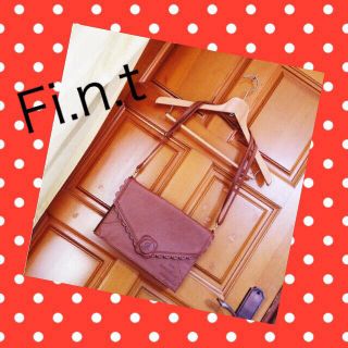 フィント(F i.n.t)のFi.n.t/フィント❤︎レターバック(ショルダーバッグ)