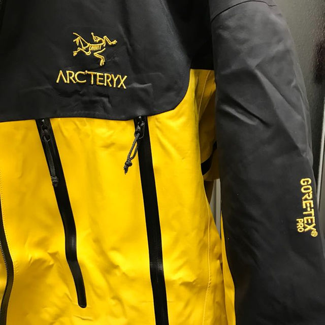 ARC'TERYX(アークテリクス)のまつてんさん専用 メンズのジャケット/アウター(マウンテンパーカー)の商品写真