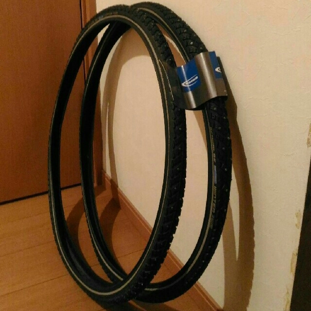 Schwalbe WINTER 冬用スパイクタイヤ 700×35C 新品2本