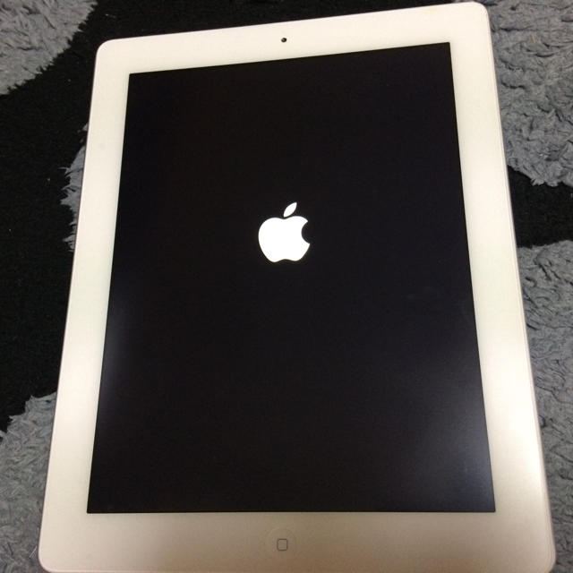 iPad(アイパッド)の中古 iPad2 Wi-Fiモデル 16GB スマホ/家電/カメラのPC/タブレット(タブレット)の商品写真