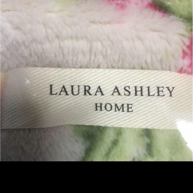 LAURA ASHLEY(ローラアシュレイ)のローラアシュレイ 毛布  インテリア/住まい/日用品の寝具(毛布)の商品写真