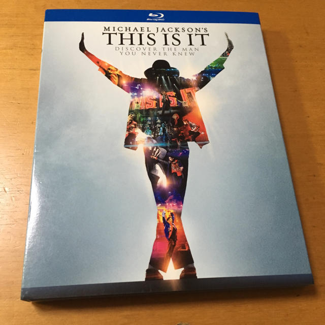 SONY(ソニー)のマイケルジャクソン THIS IS IT ブルーレイ エンタメ/ホビーのDVD/ブルーレイ(ミュージック)の商品写真