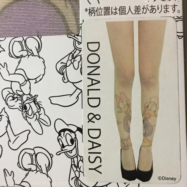 Disney(ディズニー)のディズニー ドナルドデイジーtattooストッキング 裏面、管理タグついてます レディースのレッグウェア(タイツ/ストッキング)の商品写真