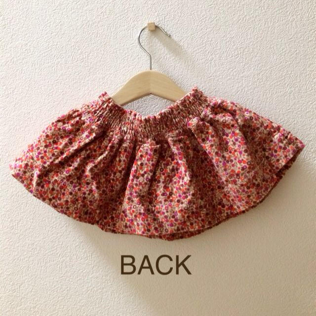 babyGAP(ベビーギャップ)のbaby Gap 小花柄スカート キッズ/ベビー/マタニティのキッズ服女の子用(90cm~)(その他)の商品写真