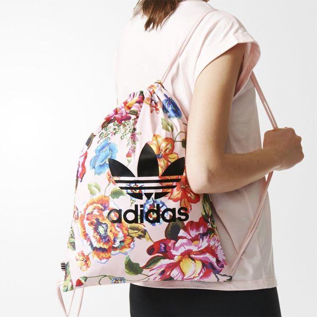 adidas(アディダス)の【新品・即発送OK】adidas オリジナルス ジムバッグ Farm フローラル レディースのバッグ(リュック/バックパック)の商品写真
