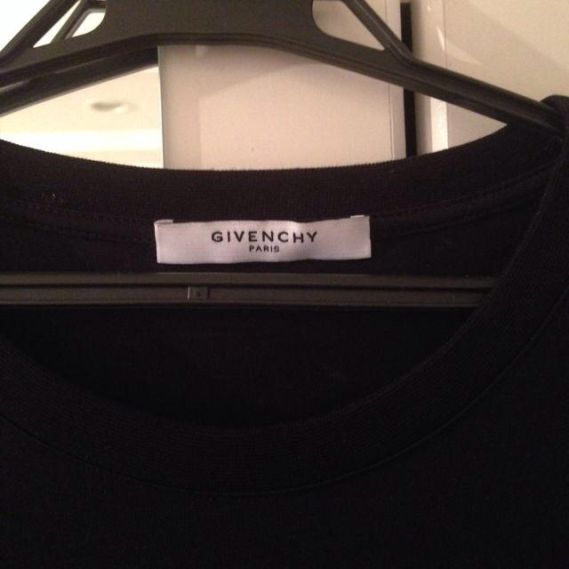 GIVENCHY(ジバンシィ)のジバンシィ☆Ｔシャツ レディースのトップス(Tシャツ(半袖/袖なし))の商品写真