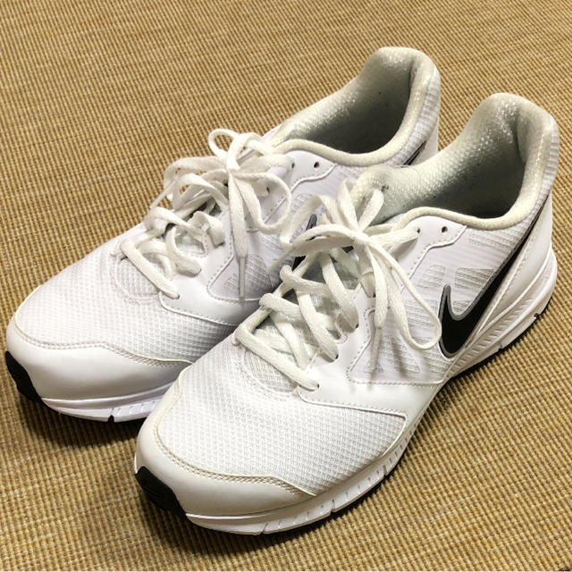 NIKE(ナイキ)のNIKEスニーカー メンズの靴/シューズ(スニーカー)の商品写真