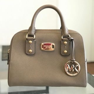 マイケルコース(Michael Kors)のマイケルコースMICHAEL KORSハンドバッグ美品☆正規品(ハンドバッグ)