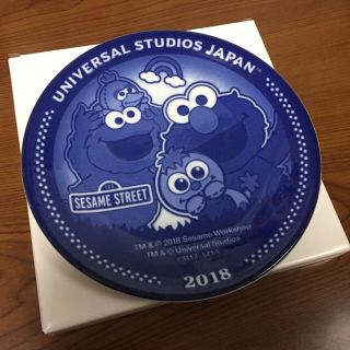 セサミストリート(SESAME STREET)の【新品未使用】セサミストリートお皿(食器)