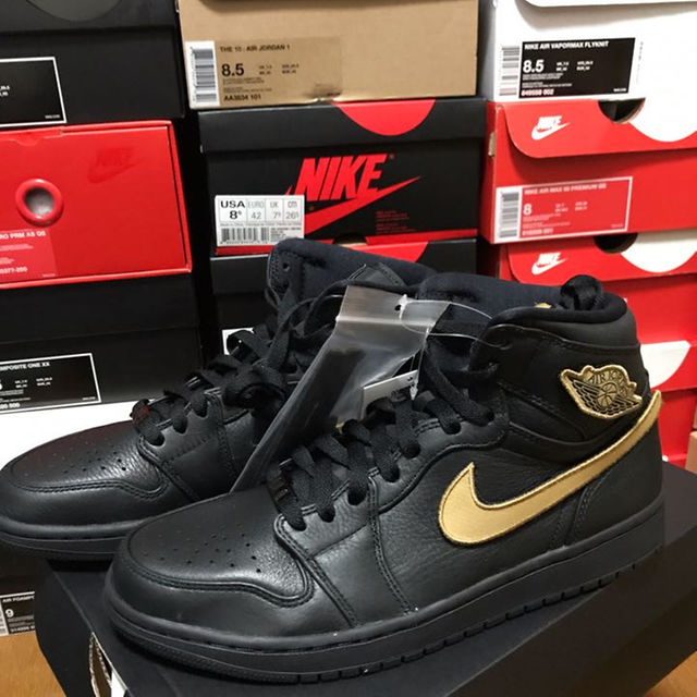 NIKE(ナイキ)の新品未使用 NIKE AIR ジョーダン1 RETRO BHM 26.5cm メンズの靴/シューズ(スニーカー)の商品写真