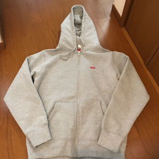 シュプリーム(Supreme)のすーなん専用 17fw シュプリーム Small box パーカー グレー M(パーカー)