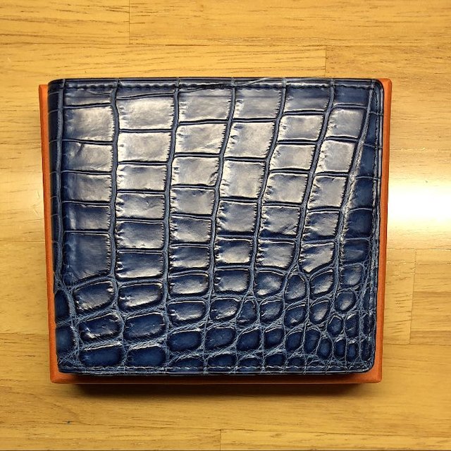 クロコダイル2つ折り財布♦️【藍染め】♦️