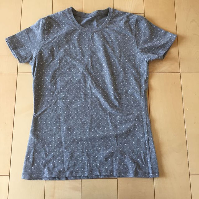 GAP(ギャップ)の♪未使用♪  GAP Tシャツ グレー XS レディースのトップス(その他)の商品写真