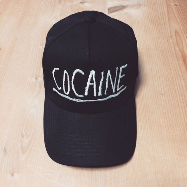 新品 未使用 AZS TOKYO cocaine cap