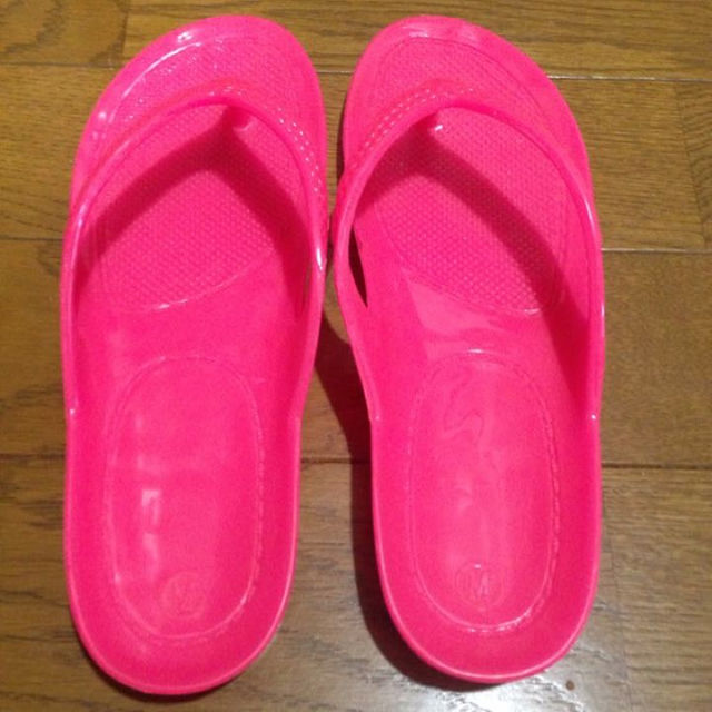 ピンクが可愛いビーチサンダル レディースの靴/シューズ(サンダル)の商品写真