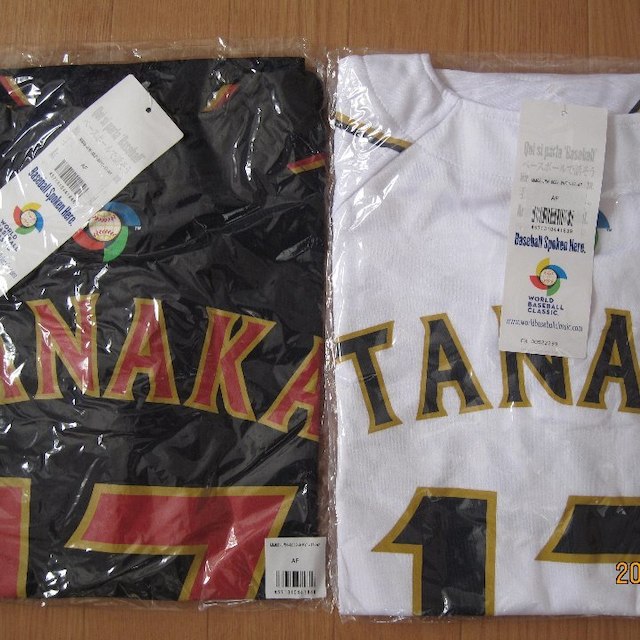 2013 WBC 田中将大ユニフォームタイプ Tシャツ 2枚Home、Away スポーツ/アウトドアの野球(その他)の商品写真