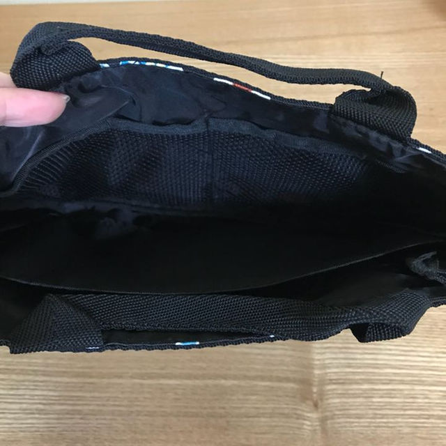 LeSportsac(レスポートサック)のポーチ レディースのバッグ(ボディバッグ/ウエストポーチ)の商品写真