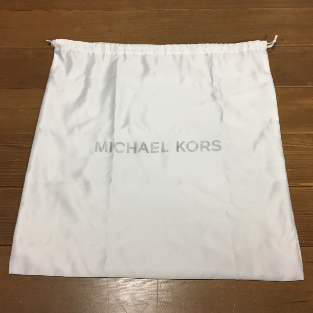 Michael Kors(マイケルコース)の【miyon様専用】Michael Kors  リュック 黒 レディースのバッグ(リュック/バックパック)の商品写真