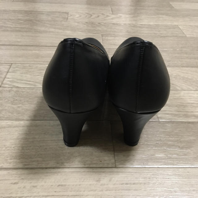 【新品】ブラックパンプス Sサイズ レディースの靴/シューズ(ハイヒール/パンプス)の商品写真