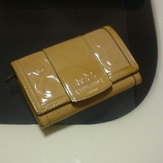 COACH(コーチ)のCOACH　エナメル　財布 レディースのファッション小物(財布)の商品写真