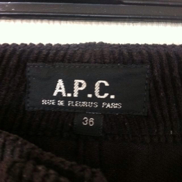 A.P.C(アーペーセー)のA.P.C. コーデュロイスカート レディースのスカート(ミニスカート)の商品写真