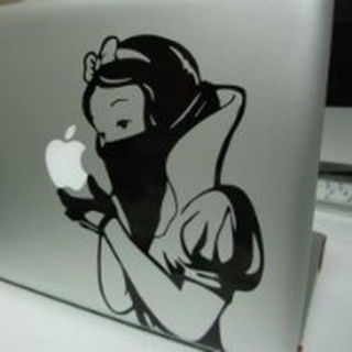 アップル(Apple)の白雪姫の逆襲 macbook pro13インチ,air13インチ用 デカール(ノートPC)