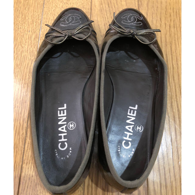 CHANEL(シャネル)の限定値下げ！ CHANEL パテントフラットシューズ レディースの靴/シューズ(バレエシューズ)の商品写真